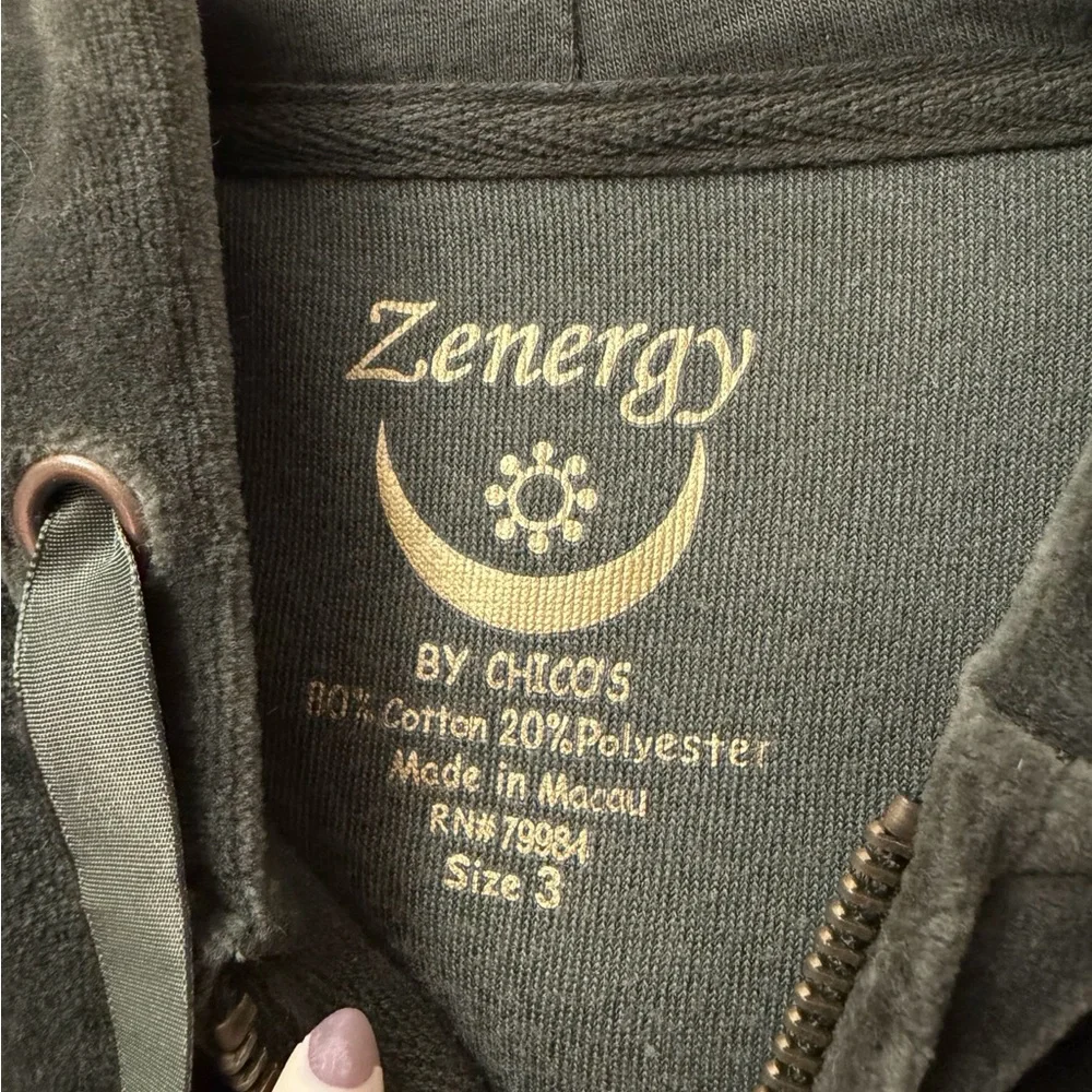 NWT Zenergy By Chico’s Size 3 (XL) Olive Green Zip-Up Hoodie - Picture 4 of 8